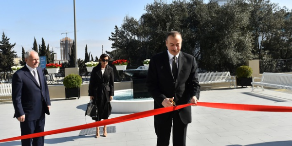 İlham Əliyev Bakıda “Ürək Mərkəzi”nin açılışında iştirak edib